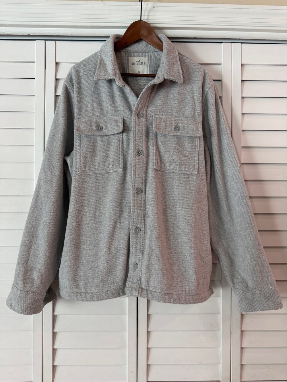 Hollister Men's Light Gray Button Front Shacket - Size XL